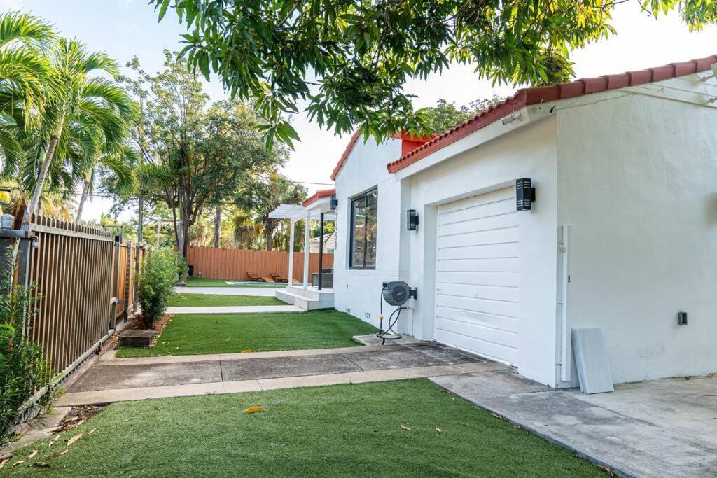 Luxury Retreat 3B ,2Ba Pool , Coral Gables Center Villa Miami Dış mekan fotoğraf