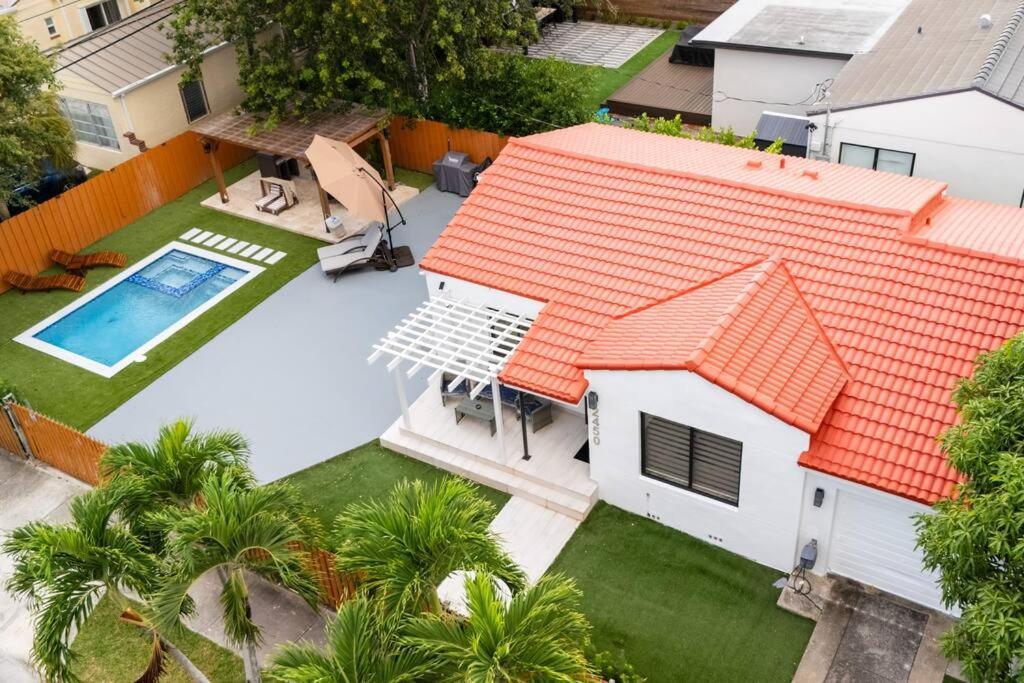 Luxury Retreat 3B ,2Ba Pool , Coral Gables Center Villa Miami Dış mekan fotoğraf
