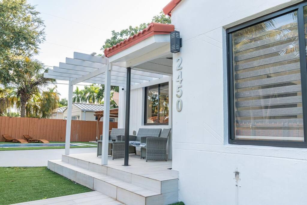 Luxury Retreat 3B ,2Ba Pool , Coral Gables Center Villa Miami Dış mekan fotoğraf