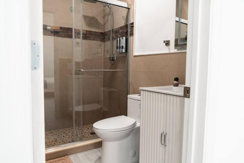 Luxury Retreat 3B ,2Ba Pool , Coral Gables Center Villa Miami Dış mekan fotoğraf